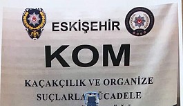 33 şişe gümrük kaçağı içki ele geçirildi