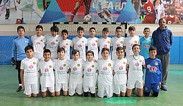 Yıldızlar futsal maçları devam ediyor