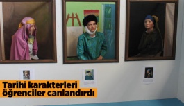 Tarihi karakterleri öğrenciler canlandırdı