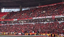 Bitmedi sürüyor bu kavga: Kimse enseyi karartmasın gençlerimiz var bizim