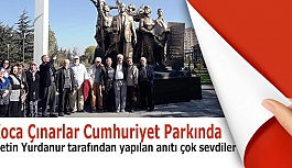 Koca Çınarlar Cumhuriyet Parkında