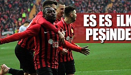 ESKİŞEHİRSPOR İLK PEŞİNDE