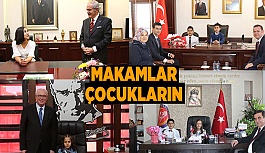 BAŞKANLAR KOLTUKLARI ÇOCUKLARA BIRAKTI