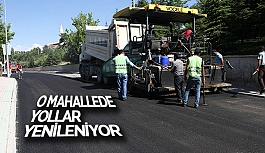 ODUNPAZARI'NDA  O MAHALLEDE YOLLAR YENİLENİYOR