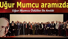 MUMCU'YA SAYGI DURUŞU