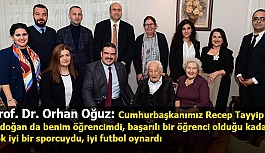 Rektör Çomaklı ve öğrencileri Anadolu Üniversitesi Kurucusu Prof. Dr. Orhan Oğuz’u ziyaret etti