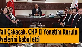 Vali Çakacak, CHP İl Yönetim Kurulu Üyelerini Kabul Etti